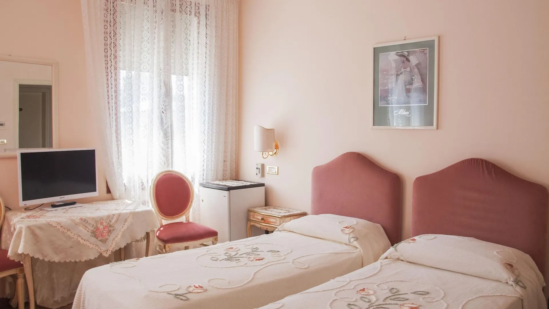 Hotel Villa Serena Маргера