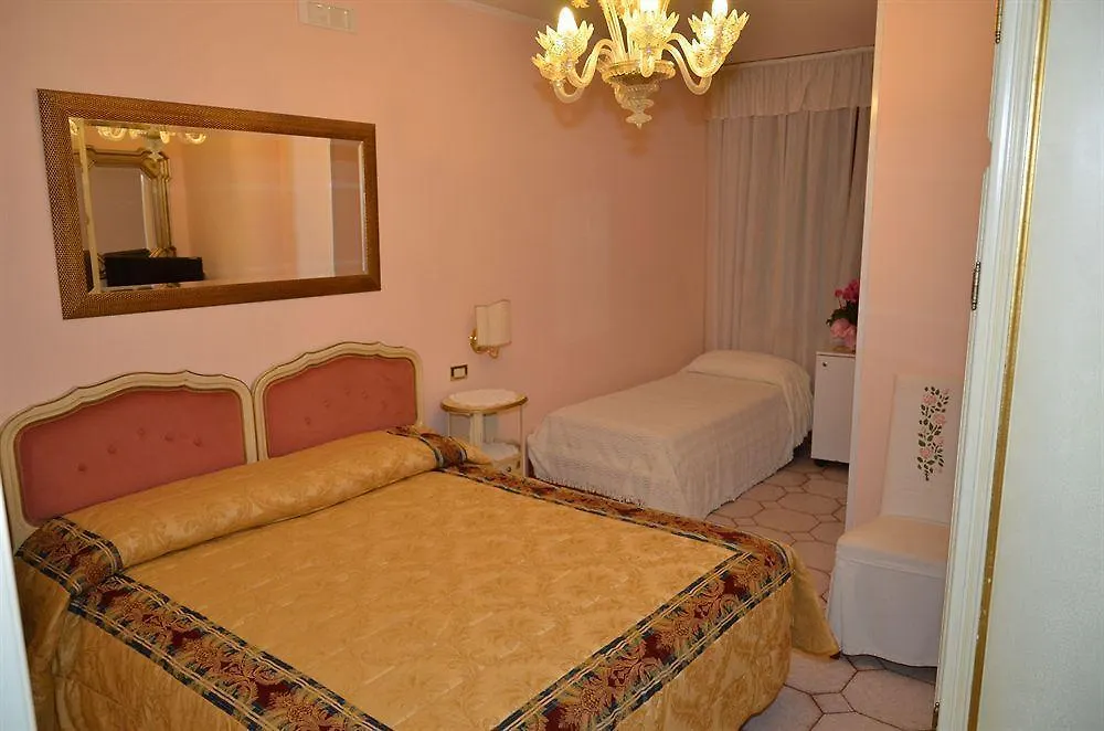 Hotel Villa Serena Marghera 3*,