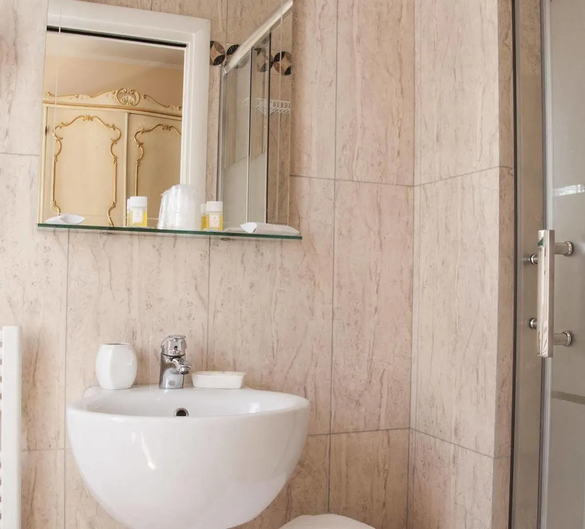 Hotel Villa Serena Marghera 3*,